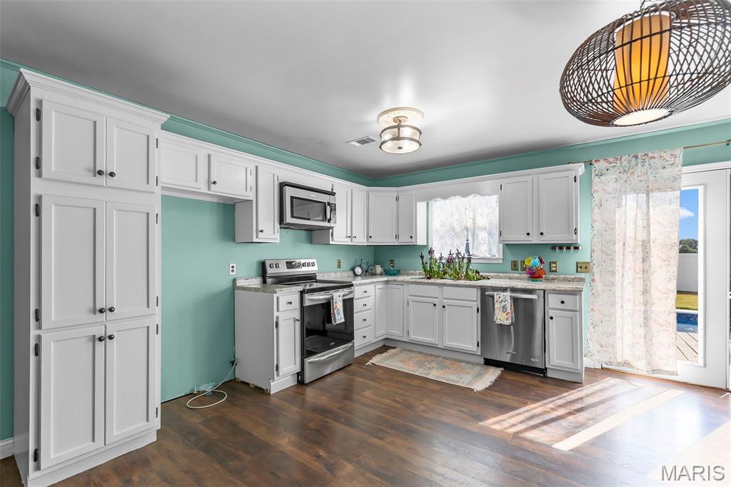 920 Starnes Street Kennett, MO 63857 - Photo 7 of 32