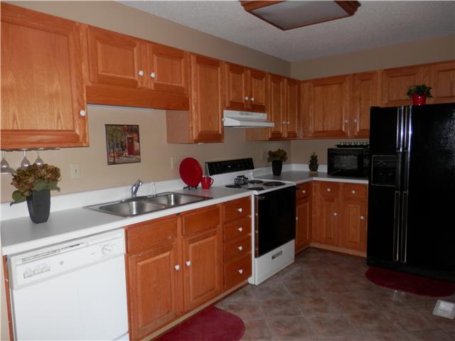 925 Hargrove Road West Dickson, TN 37055 - Photo 5 of 18 All Appliances to remain