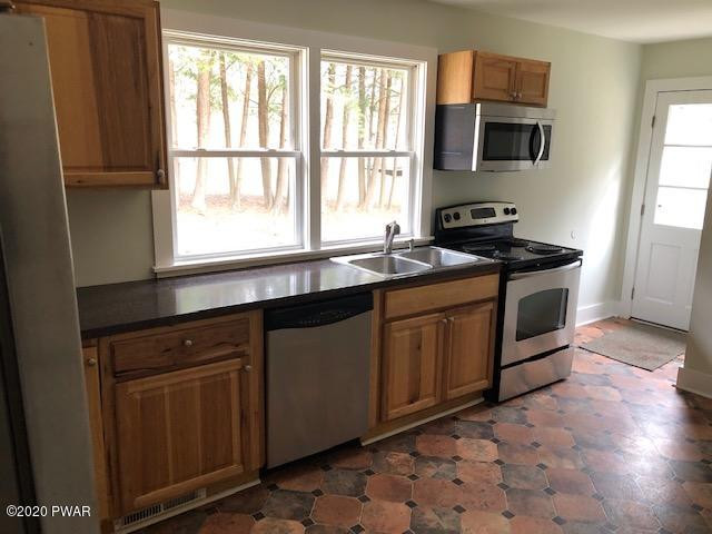 850 Callicoon Road Damascus, PA 18415 - Photo 5 of 26 Kitchen