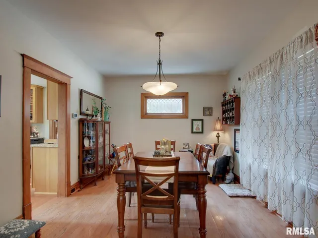 $207,900 | 2048 Locust Street, Quincy, IL 62301