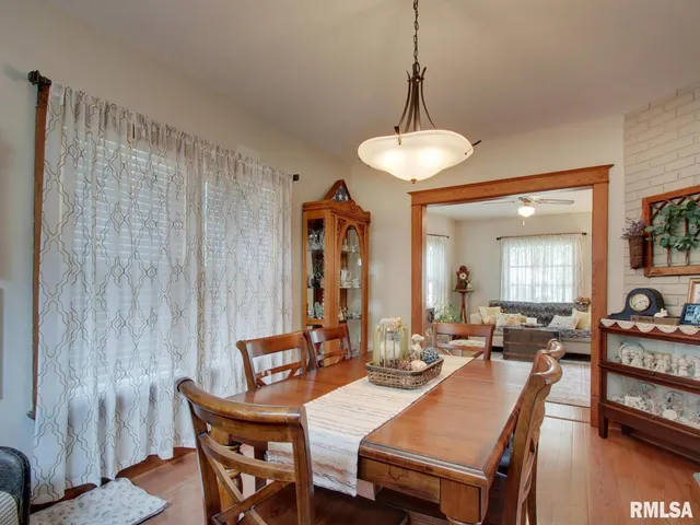 $207,900 | 2048 Locust Street, Quincy, IL 62301