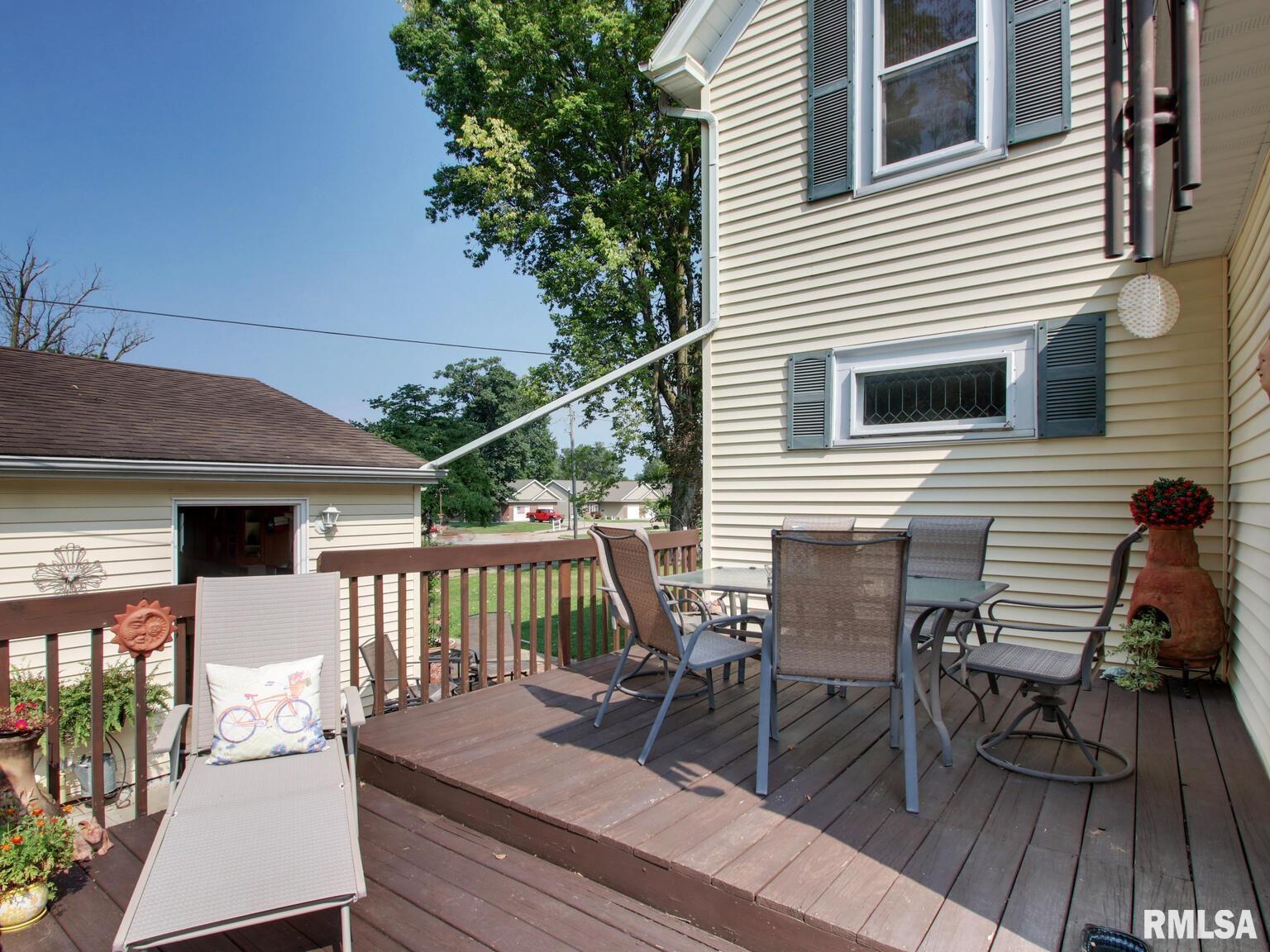 2048 Locust Street Quincy, IL 62301 - Photo 25 of 30