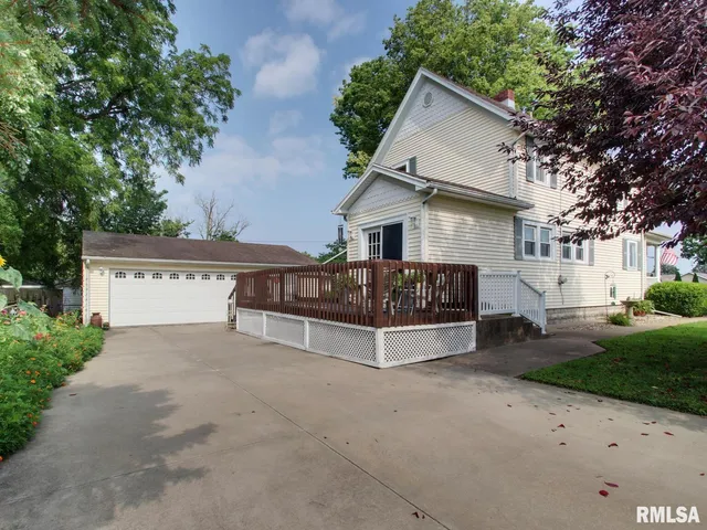 $207,900 | 2048 Locust Street, Quincy, IL 62301