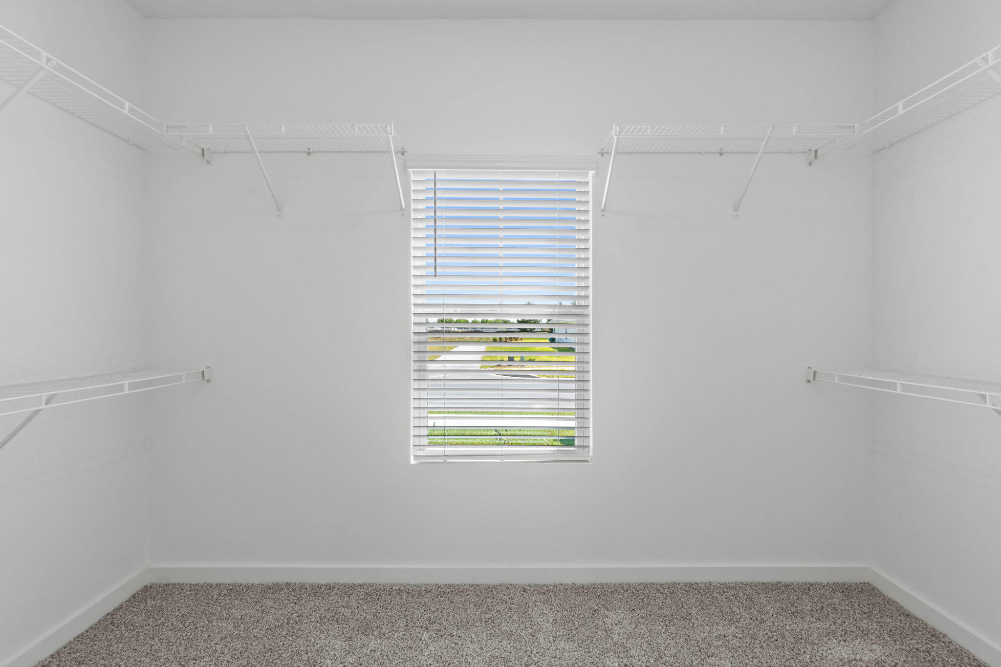 165 Sweetclover Street Freeport, FL 32439 - Photo 29 of 34 a small space with a window