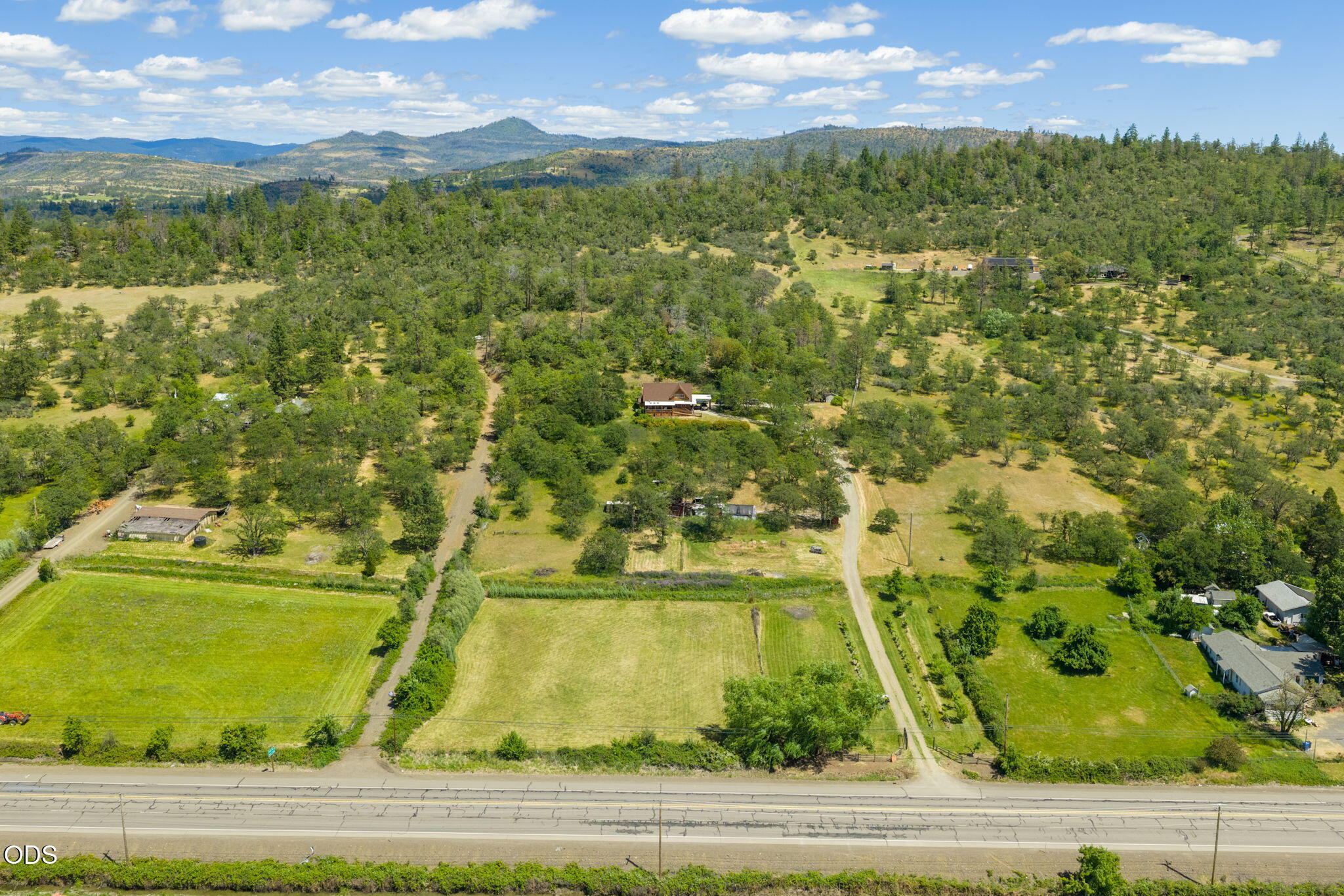 15336 Highway 62 Eagle Point, OR 97524 - Photo 46 of 50 46