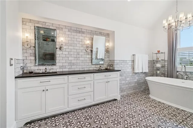 $1,210,990 | 5379 Windsor Green Court Southeast, Mableton, GA 30126