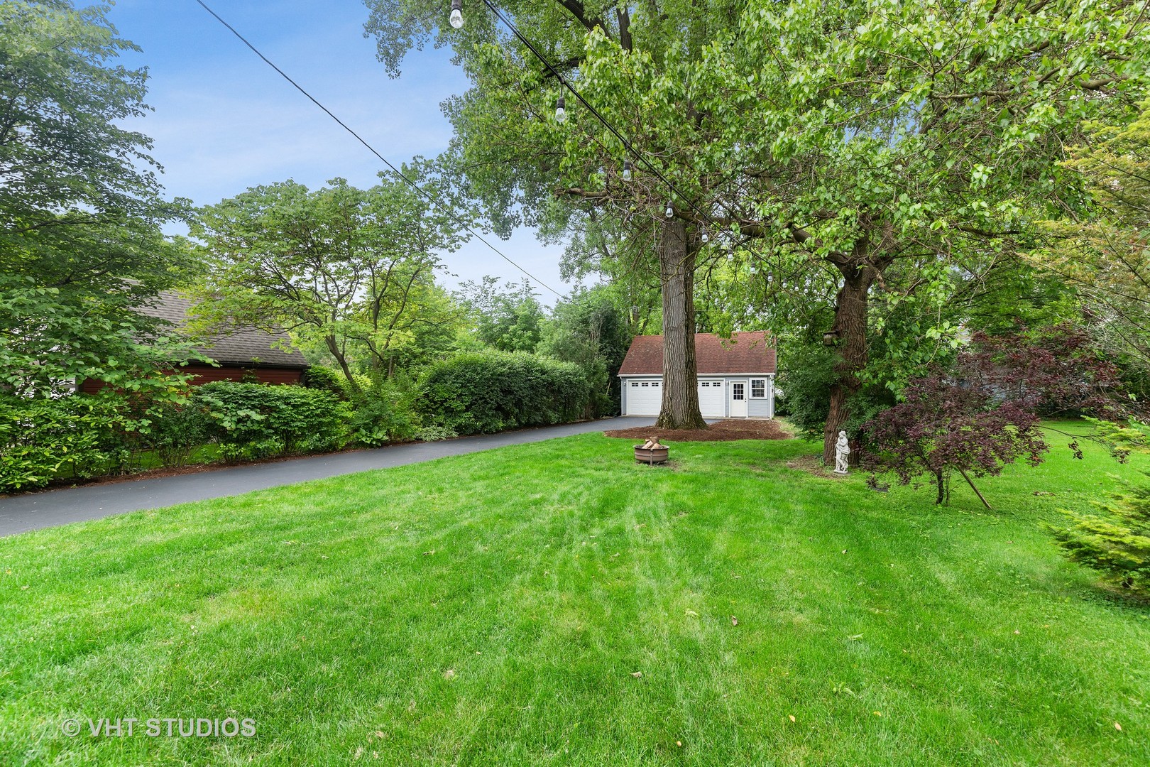 255 Addison Road Riverside, IL 60546 - Photo 22 of 24 a view of a back yard