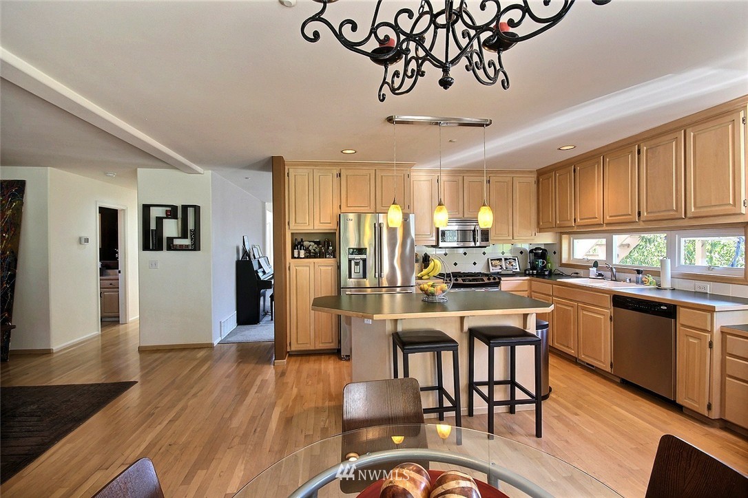 1216 North 33rd Street Renton, WA 98056 - Photo 8 of 25