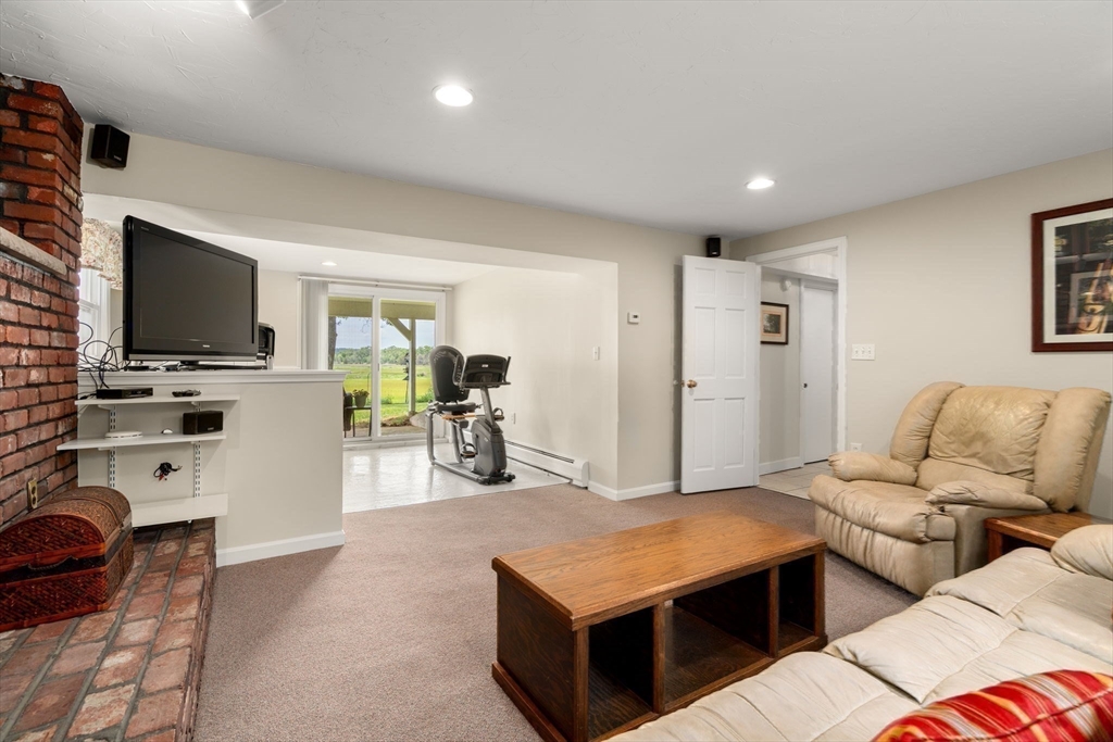 18 Liberty Road Marshfield, MA 02050 - Photo 24 of 33