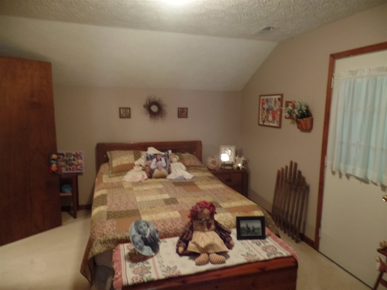 561 East Hollars Road Bloomfield, IN 47424 - Photo 10 of 32