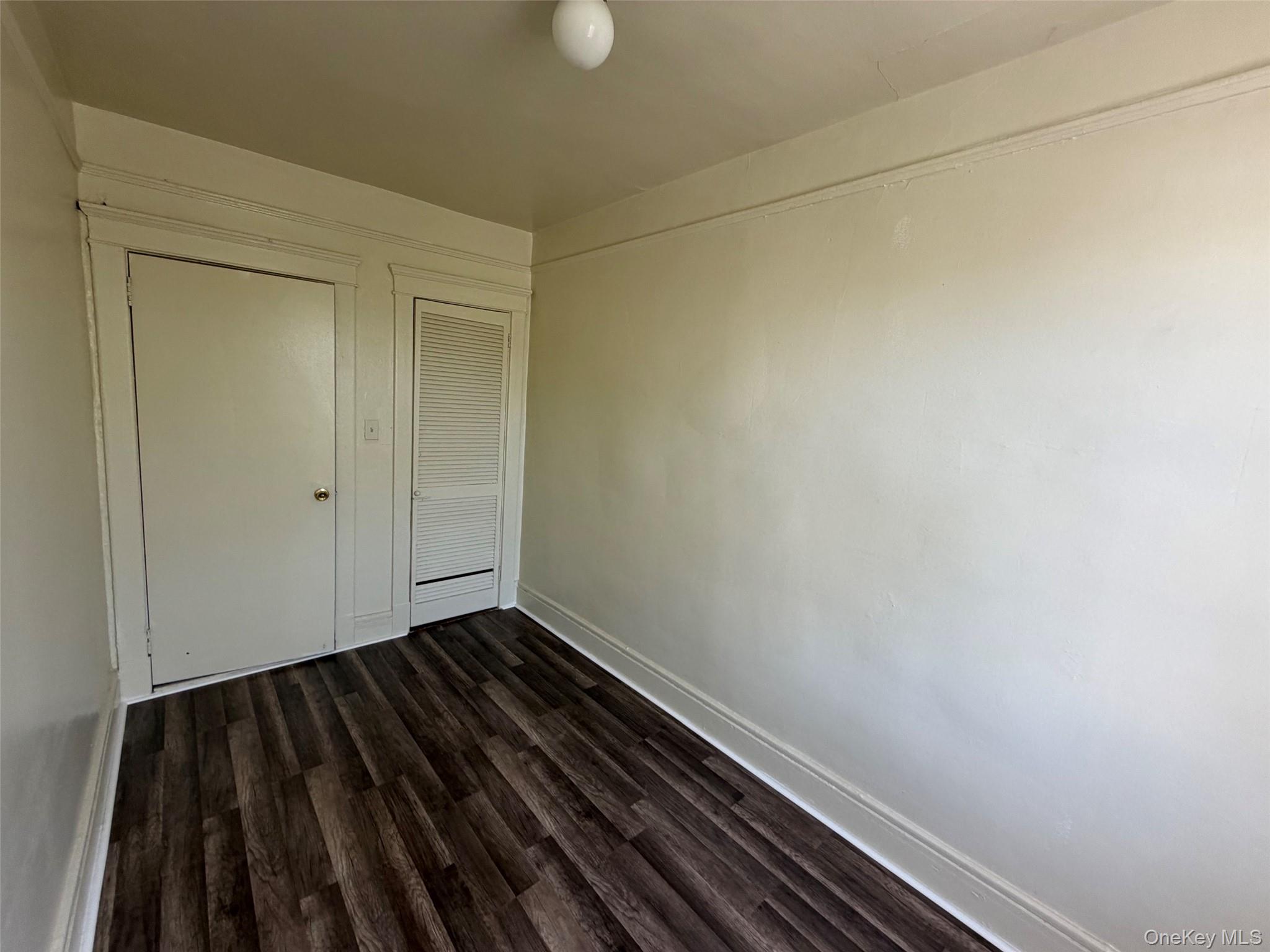 2941 Middletown Road Bronx, NY 10461 - Photo 19 of 31 a view of a room with wooden floor