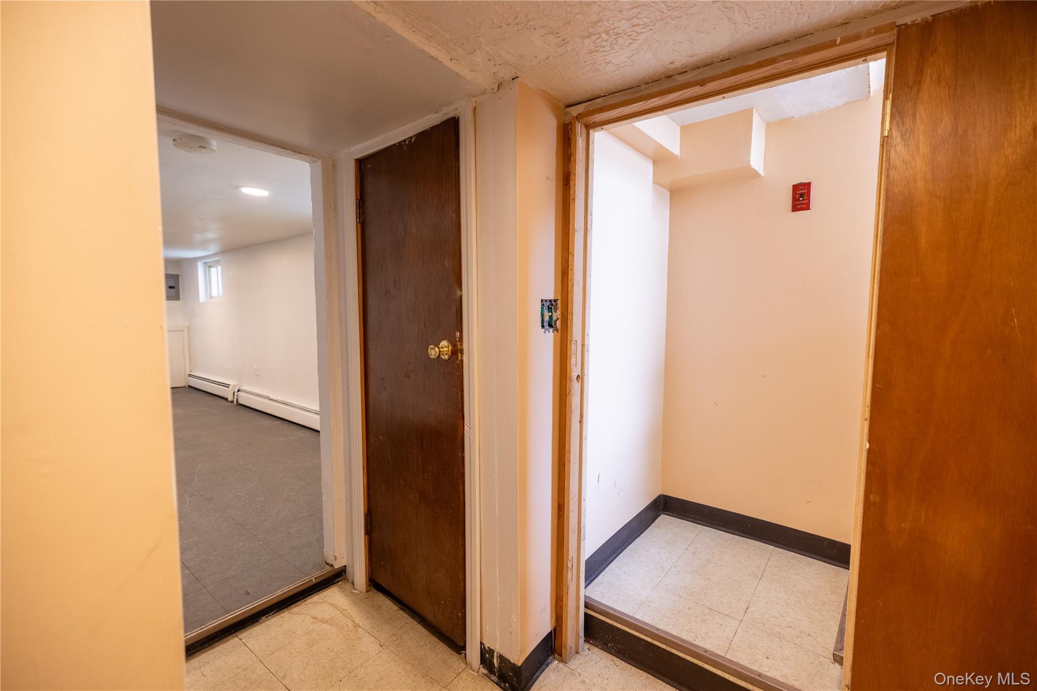 2941 Middletown Road Bronx, NY 10461 - Photo 25 of 31 a view of elevator