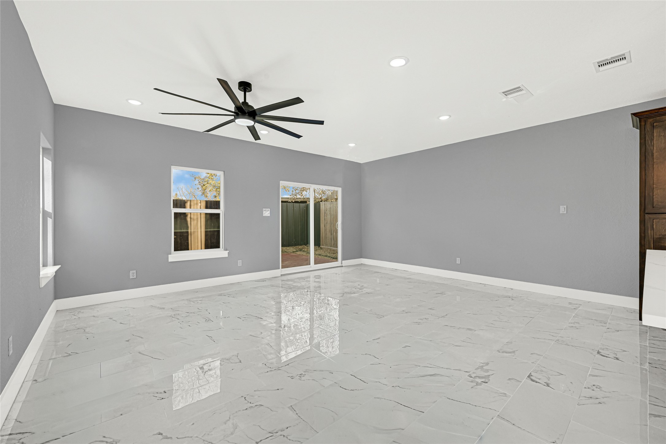 6605 Apollo Street Houston, TX 77091 - Photo 15 of 32 All the windows are vinyl double panel