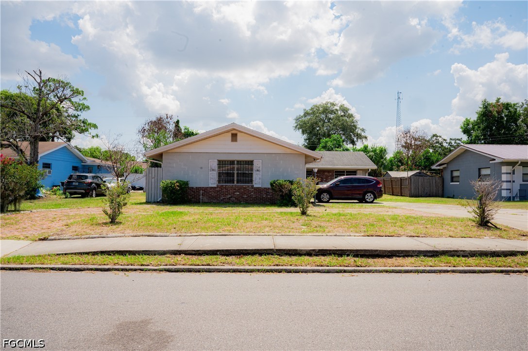 2705 Sheringham Road Orlando, FL 32808 - Photo 2 of 29