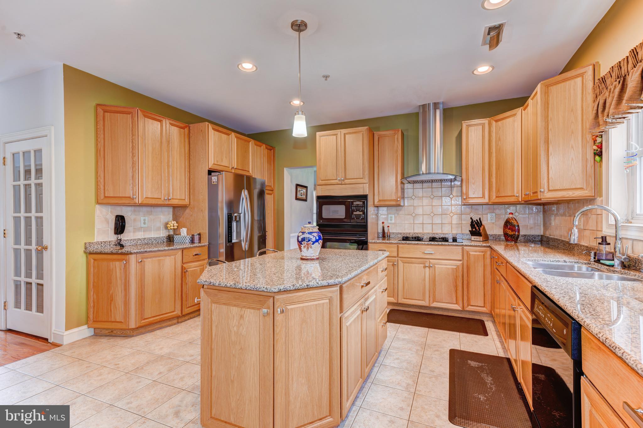 2526 Lockleigh Road Jamison, PA 18929 - Photo 8 of 74 Gallery Image 8