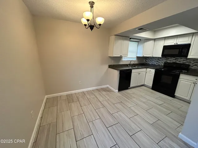 $1,075 | 3914 East 11th Street, Unit 102, Panama City, FL 32404
