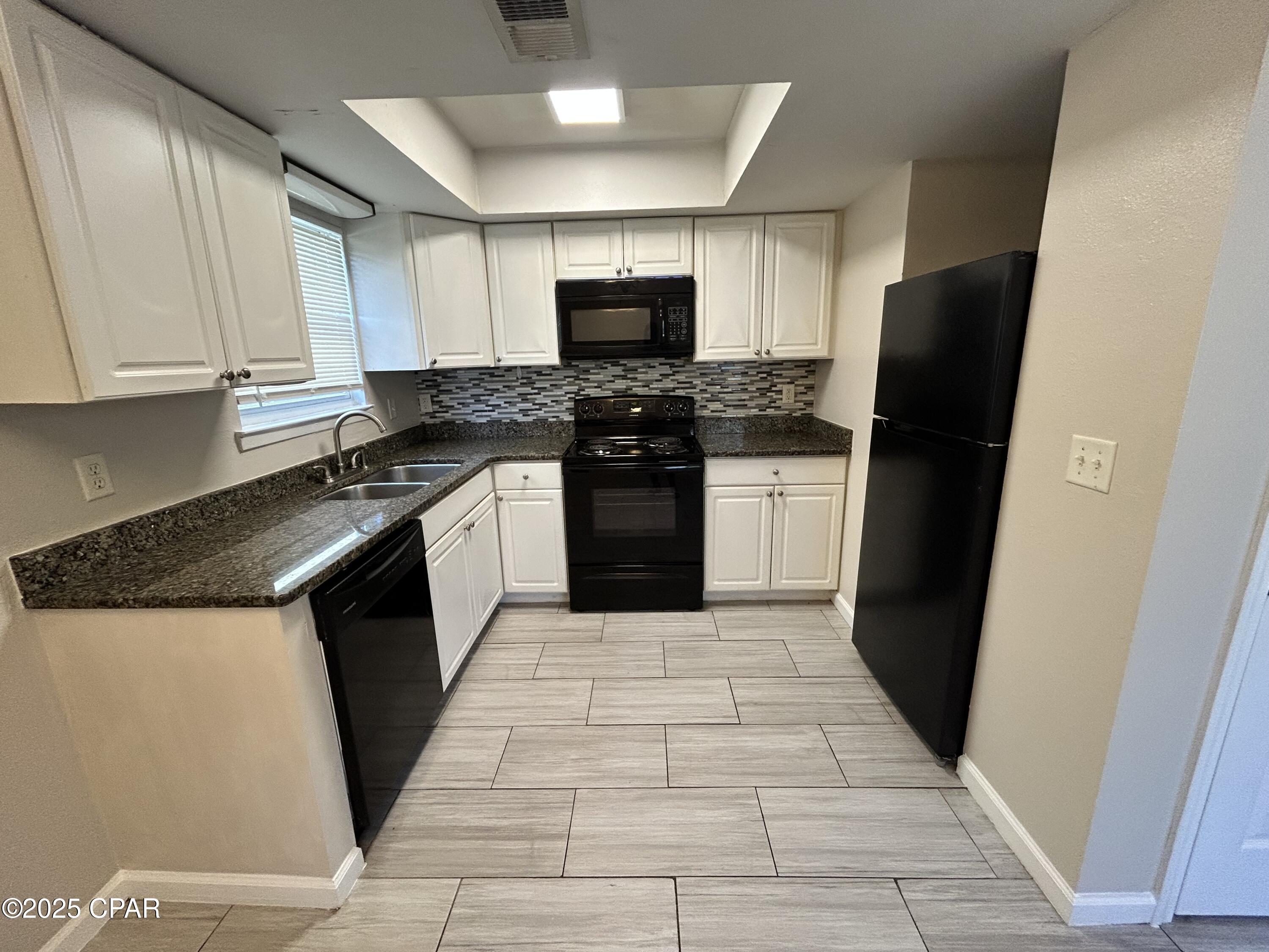 3914 East 11th Street, Unit 102 Panama City, FL 32404 - Photo 5 of 15