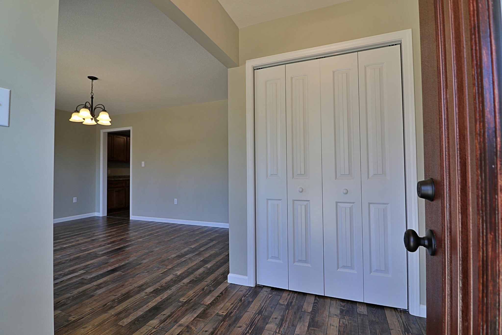 471 Toomey Falls Road Oneida, TN 37841 - Photo 4 of 31 Gallery Image 4