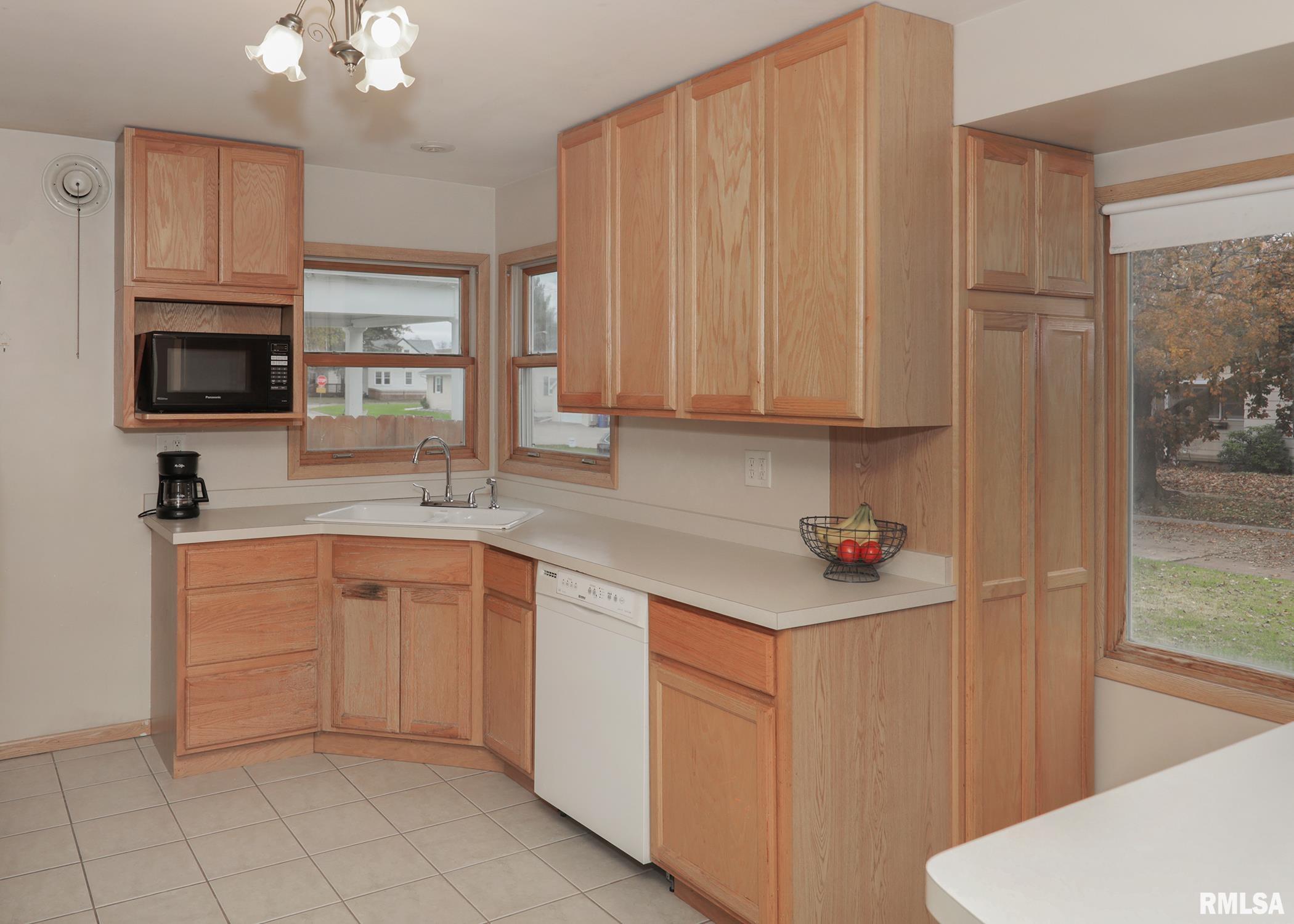 2525 33rd Street Moline, IL 61265 - Photo 19 of 34 Gallery Image 19