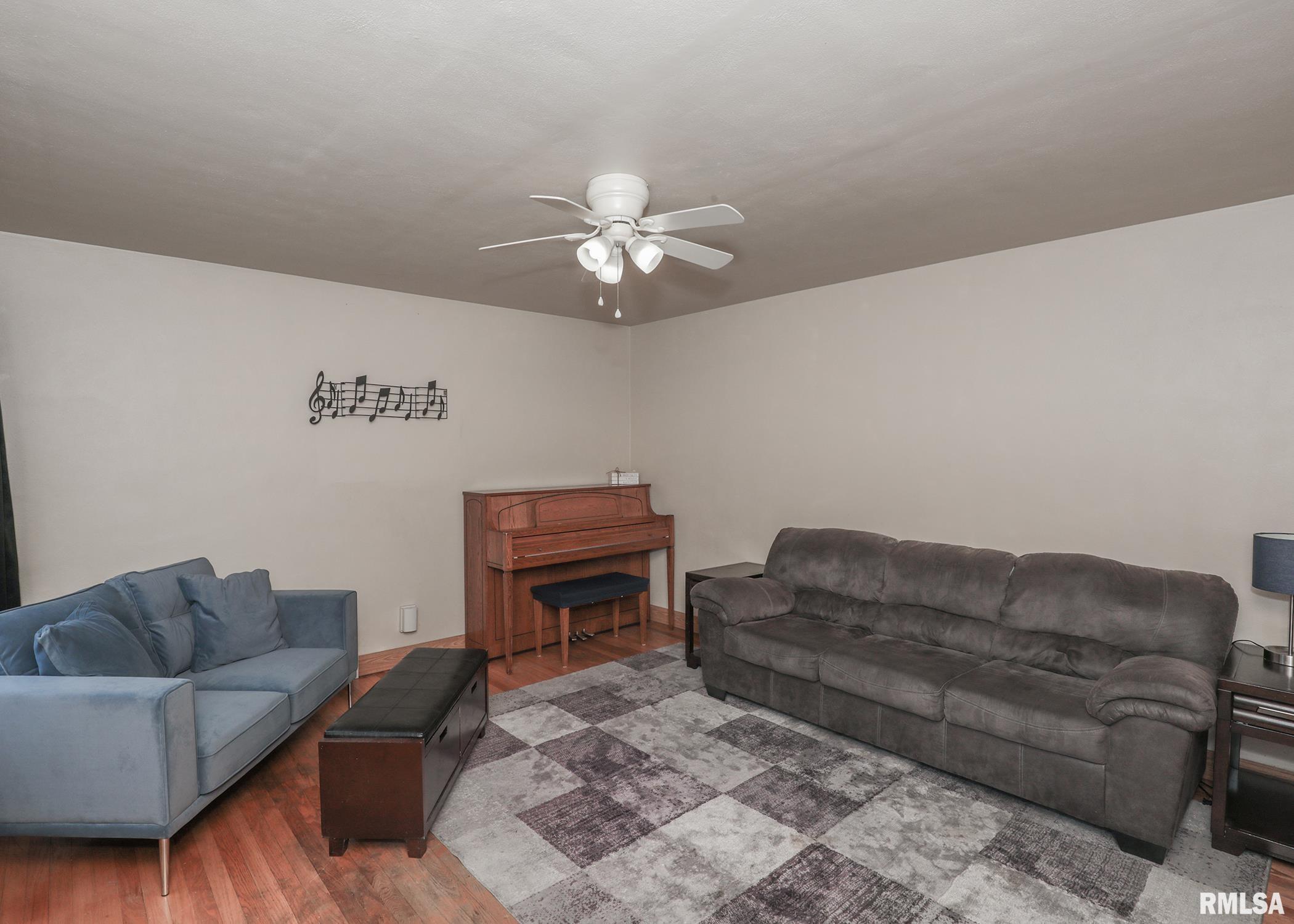 2525 33rd Street Moline, IL 61265 - Photo 3 of 34 Gallery Image 3