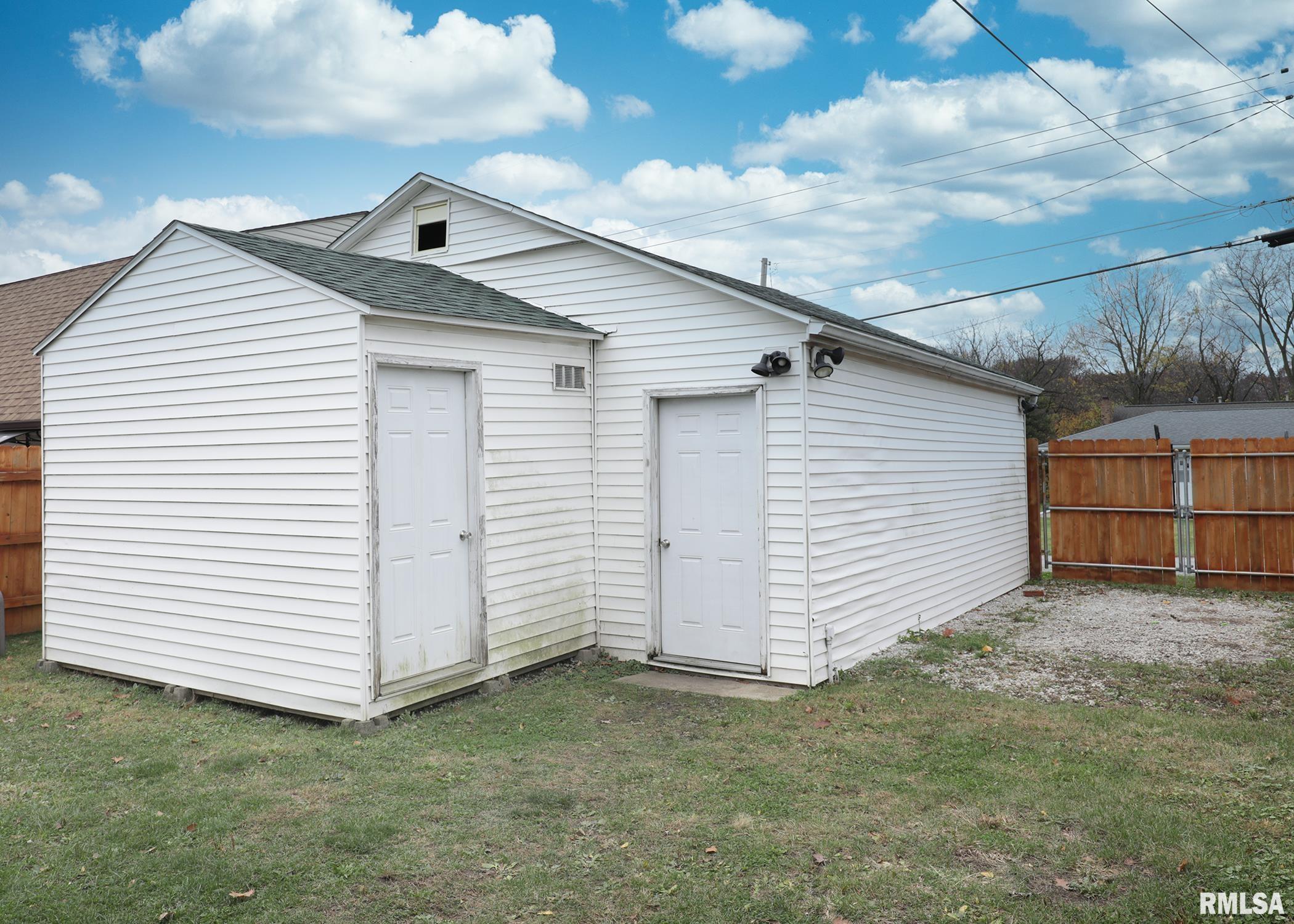 2525 33rd Street Moline, IL 61265 - Photo 33 of 34 Gallery Image 33
