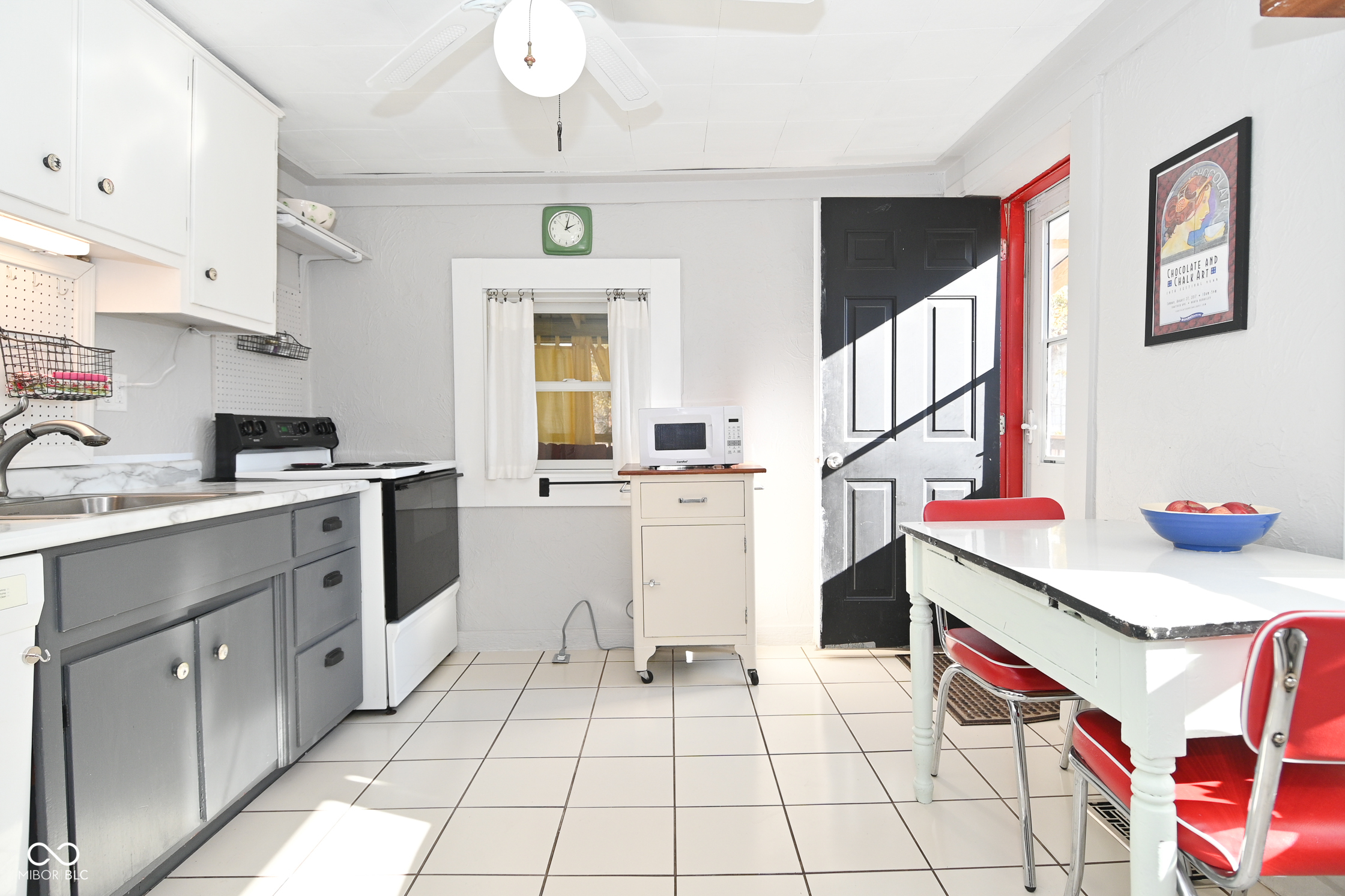 529 South Main Street Pendleton, IN 46064 - Photo 6 of 24