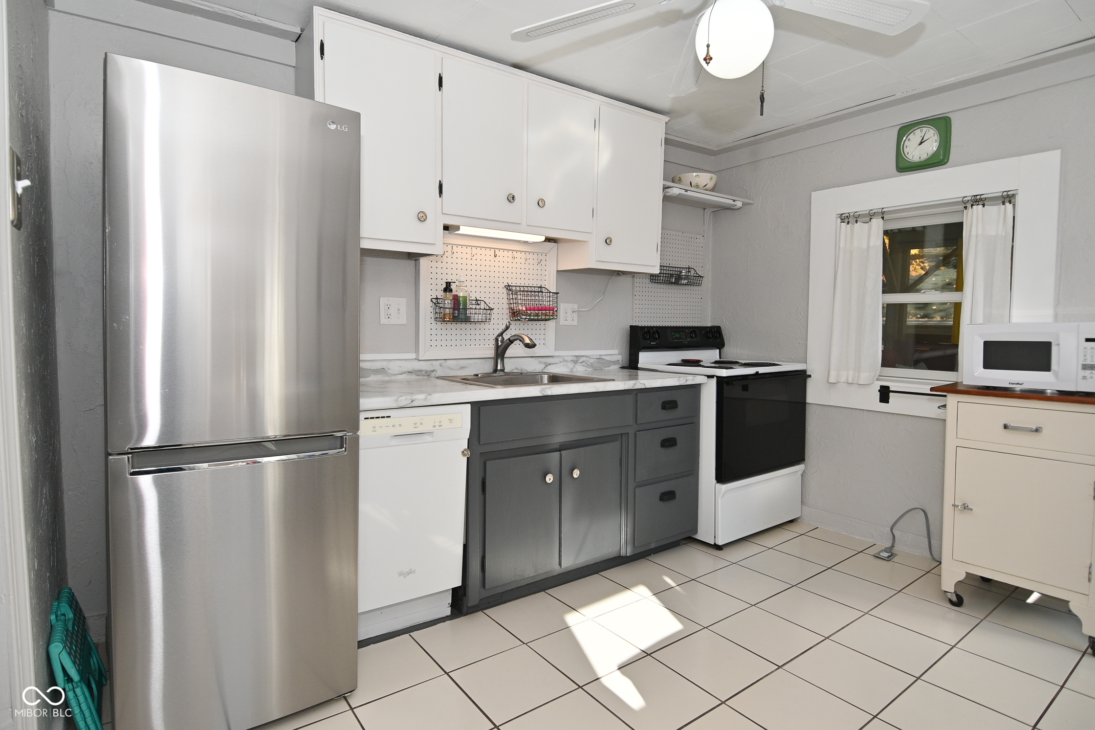 529 South Main Street Pendleton, IN 46064 - Photo 7 of 24