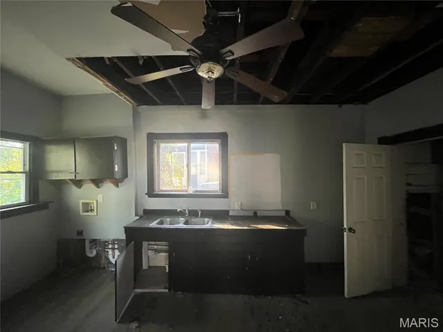 $39,900 | 6732 Robbins Avenue, St. Louis, MO 63133