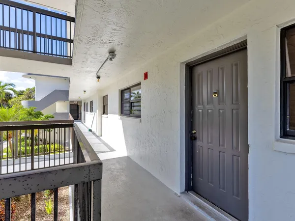 $150,000 | 7579 Northwest 79th Avenue, Unit 204, Tamarac, FL 33321