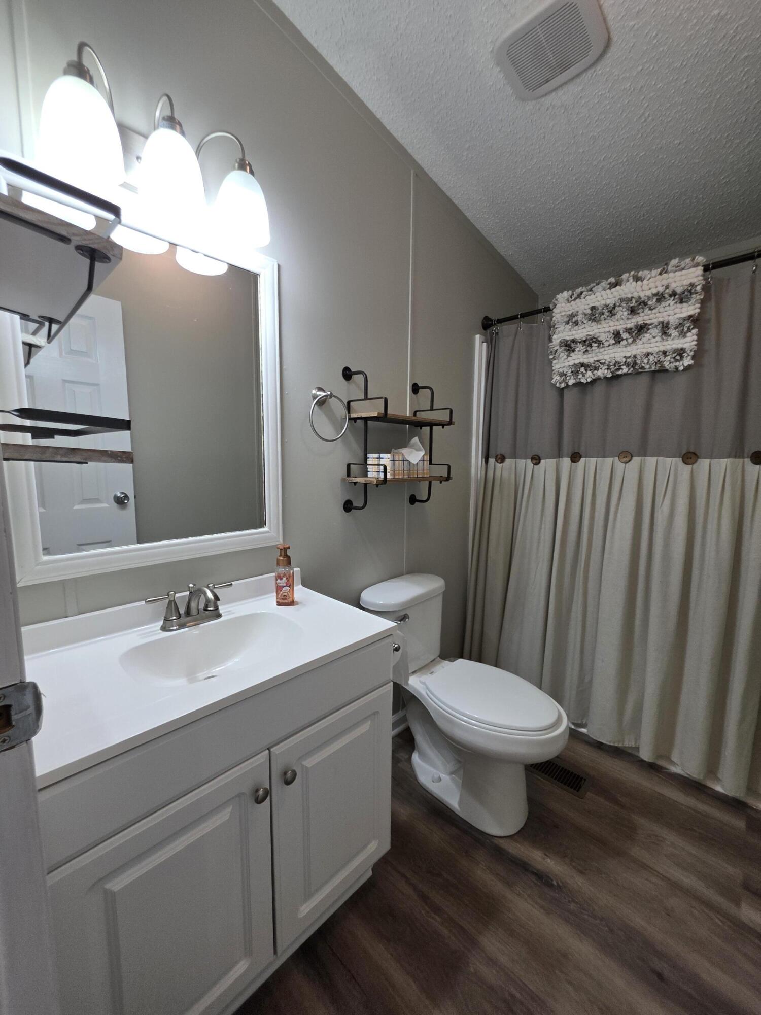398 Armory Road Tracy City, TN 37387 - Photo 20 of 27 Bath