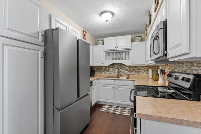 $155,000 | 1150 Dellwood Street South, Unit 306, Cambridge, MN 55008