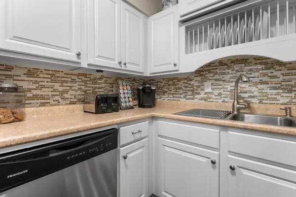 $149,500 | 1150 Dellwood Street South, Unit 306, Cambridge, MN 55008