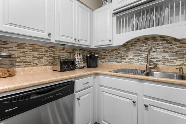 $155,000 | 1150 Dellwood Street South, Unit 306, Cambridge, MN 55008