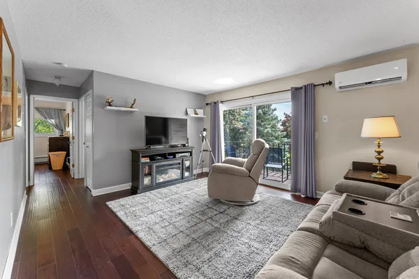 $149,500 | 1150 Dellwood Street South, Unit 306, Cambridge, MN 55008