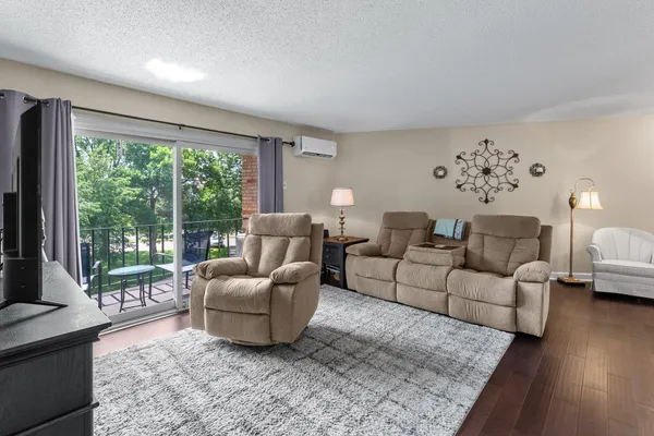 $149,500 | 1150 Dellwood Street South, Unit 306, Cambridge, MN 55008