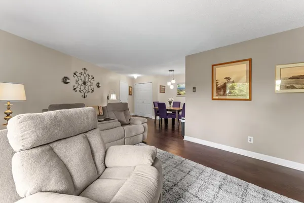 $149,500 | 1150 Dellwood Street South, Unit 306, Cambridge, MN 55008