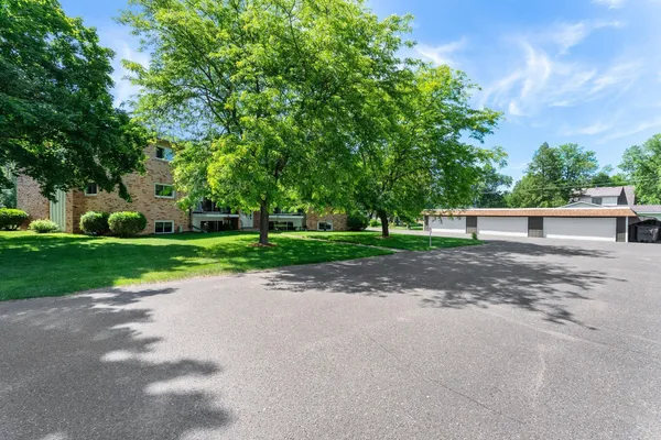 $149,500 | 1150 Dellwood Street South, Unit 306, Cambridge, MN 55008