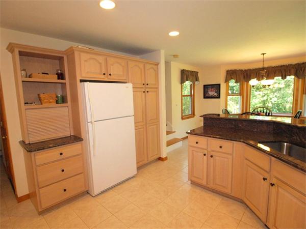 9 Fitch Farm Road Sterling, MA 01564 - Photo 10 of 29