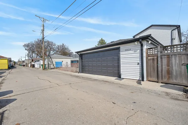 $735,000 | 2514 South Harvey Avenue, Berwyn, IL 60402