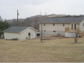 3426 Reedy Creek Road Bristol, VA 24202 - Photo 2 of 8 Photo 2