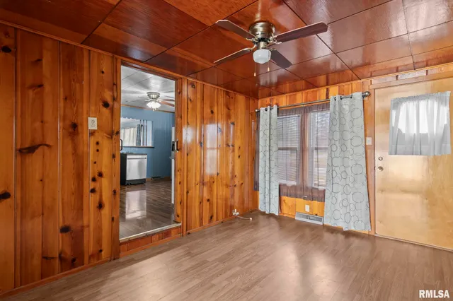 $75,000 | 631 Chase Street, Hillsboro, IL 62049