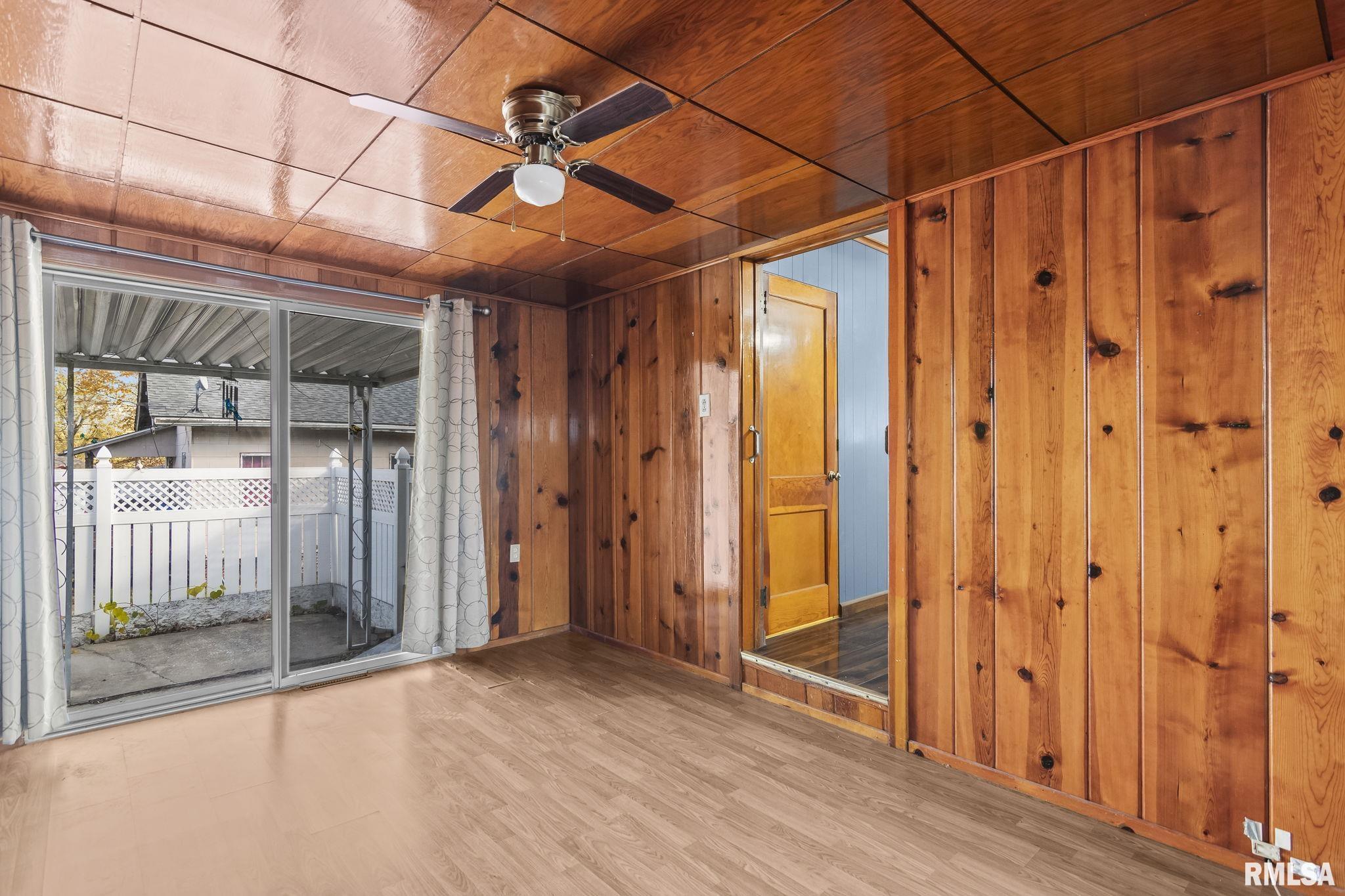 631 Chase Street Hillsboro, IL 62049 - Photo 14 of 32