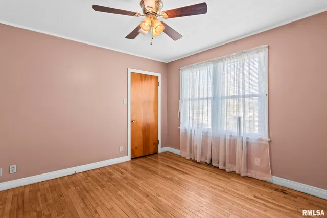 $75,000 | 631 Chase Street, Hillsboro, IL 62049