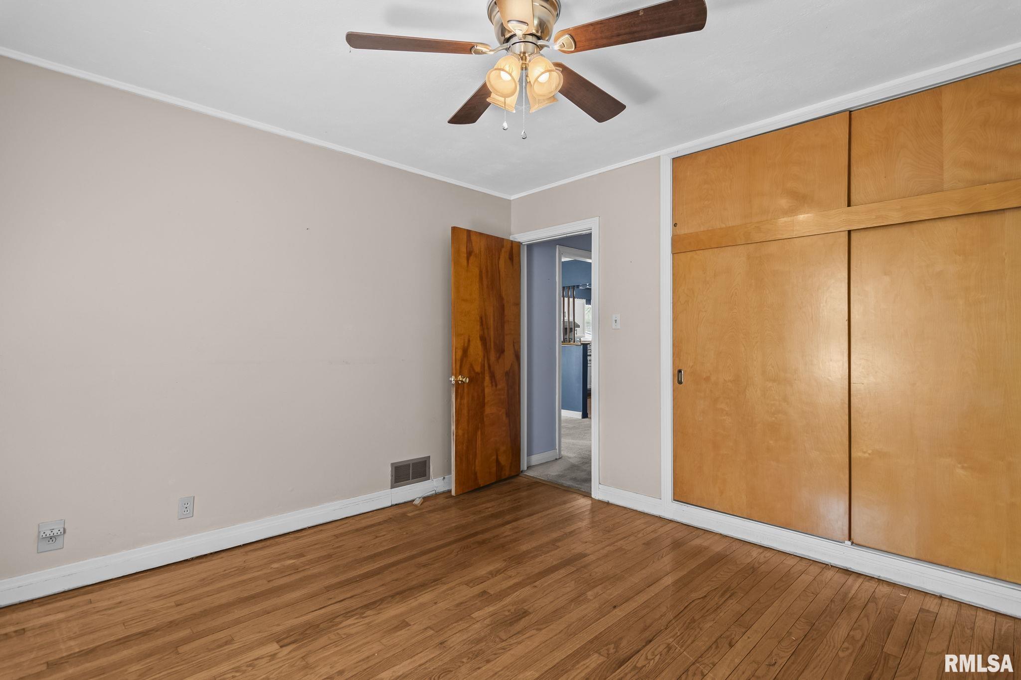 631 Chase Street Hillsboro, IL 62049 - Photo 18 of 32