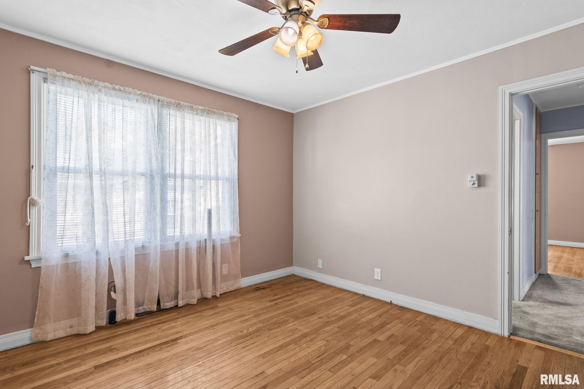 631 Chase Street Hillsboro, IL 62049 - Photo 20 of 32