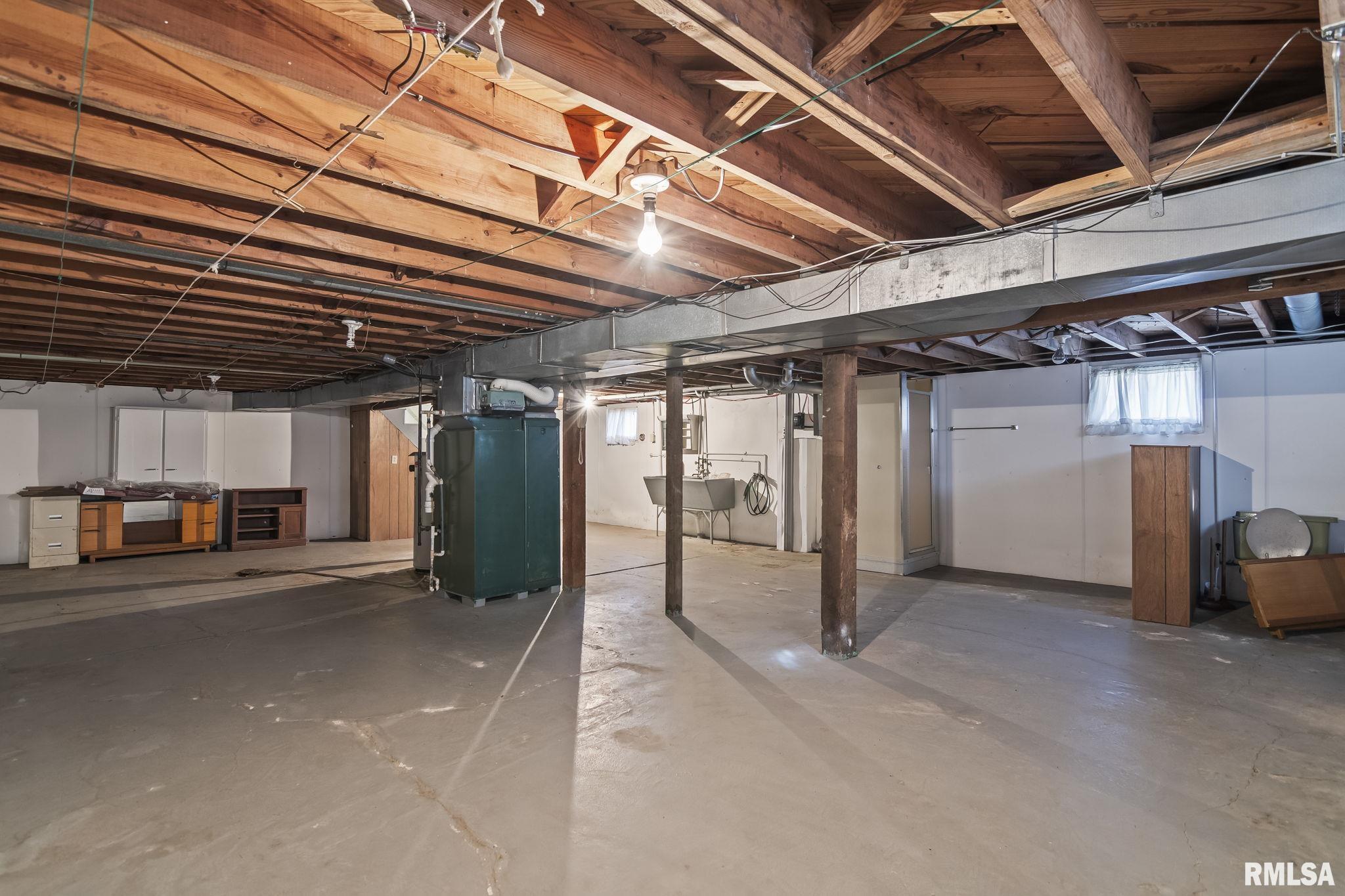 631 Chase Street Hillsboro, IL 62049 - Photo 24 of 32