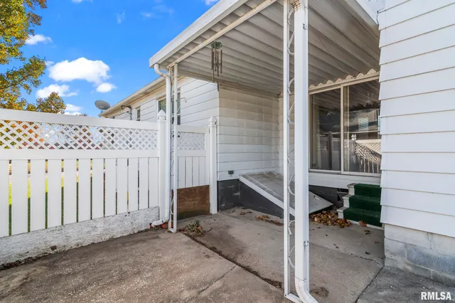 $75,000 | 631 Chase Street, Hillsboro, IL 62049