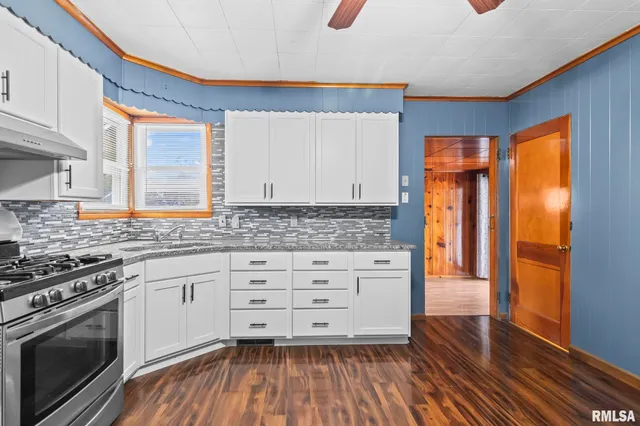 $75,000 | 631 Chase Street, Hillsboro, IL 62049