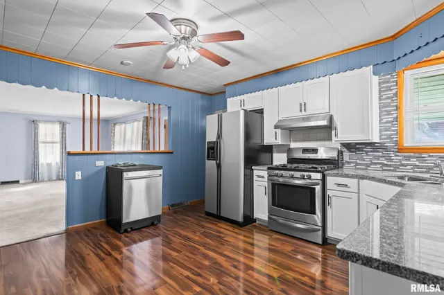 $75,000 | 631 Chase Street, Hillsboro, IL 62049