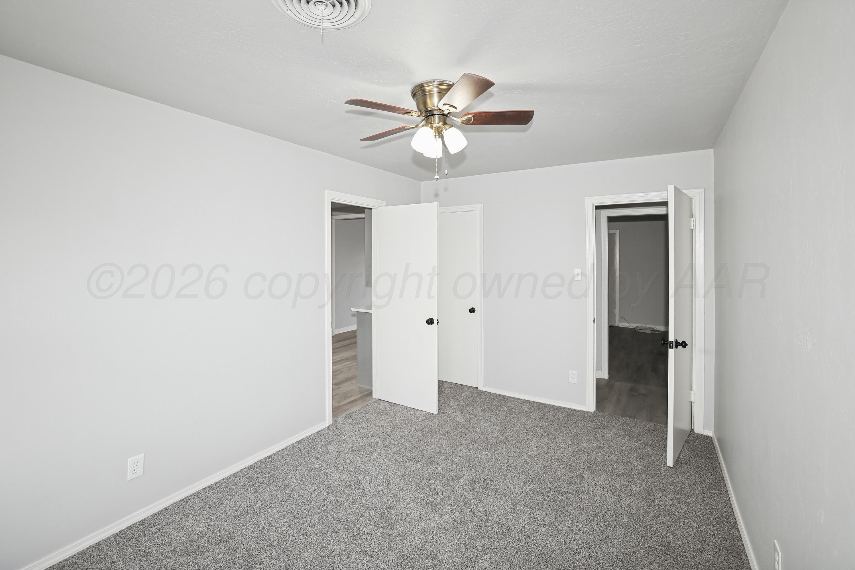 1602 Tularosa Street Amarillo, TX 79102 - Photo 18 of 33 a view of empty room with window